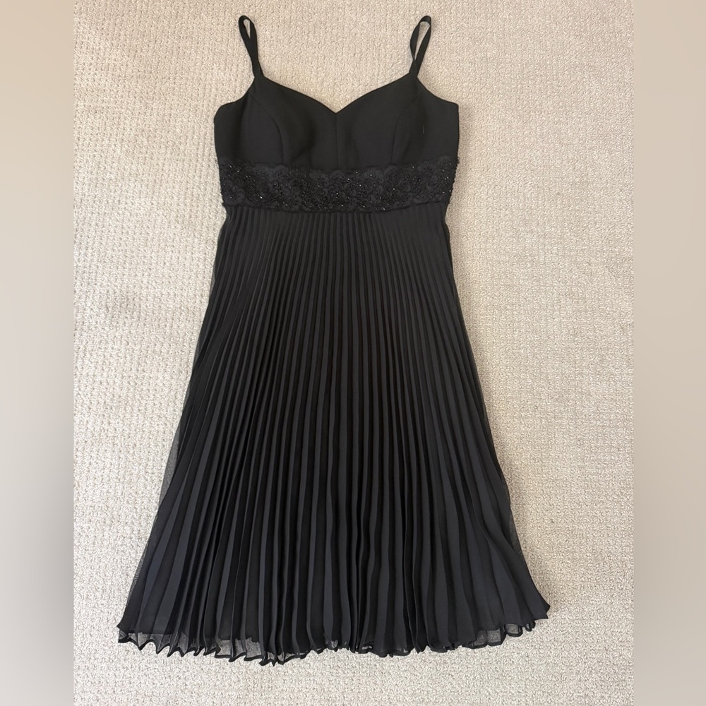 Ann Taylor Black Beaded Pleated LBD 4P - Picture 2 of 5